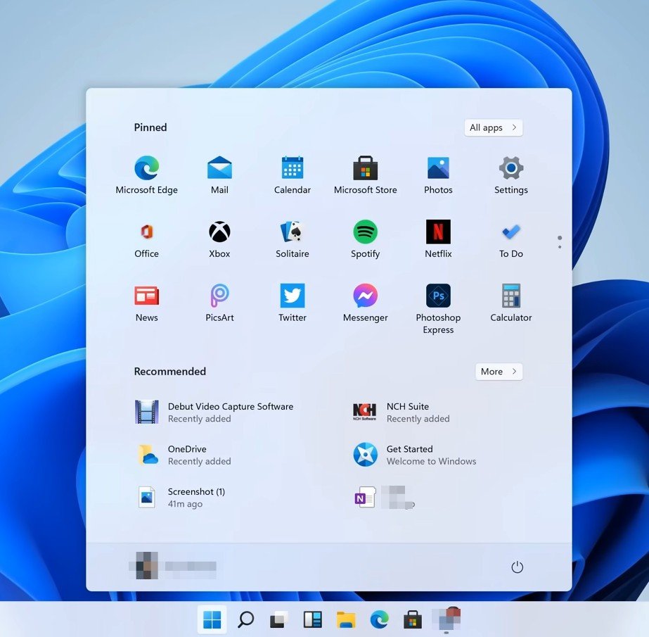 Windows 11 - Start menu in light mode